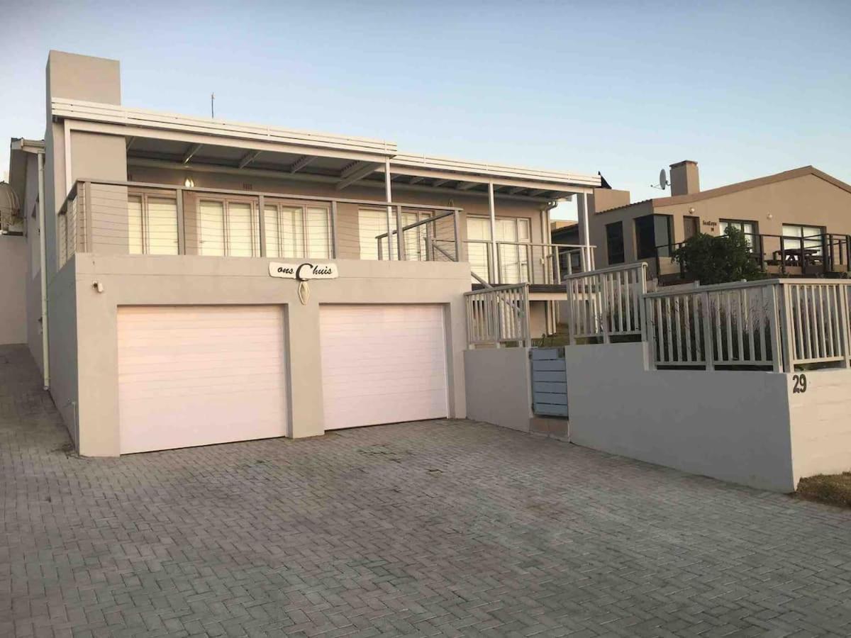 Ons C-Huis - Gansbaai Seafront Accommodation, Back-Up Power Ngoại thất bức ảnh